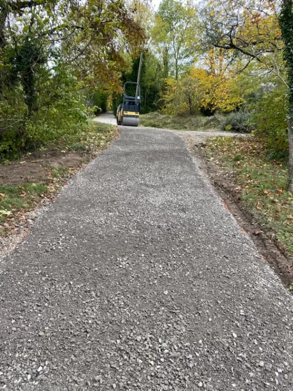 Réfection chemin d'accès à Crest-Eurre