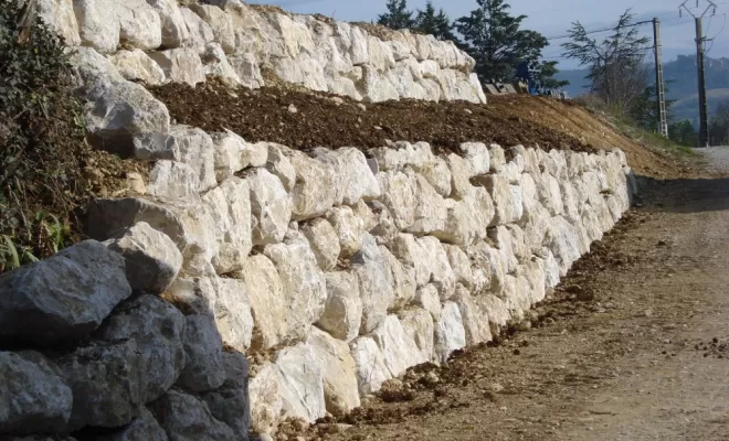 Travaux d'enrochement à Aouste Sur Sye (Drôme), Crest, Val Drôme T.P