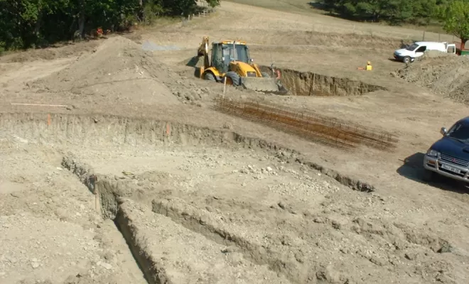 Travaux de terrassement à Crest (Drôme), Crest, Val Drôme T.P